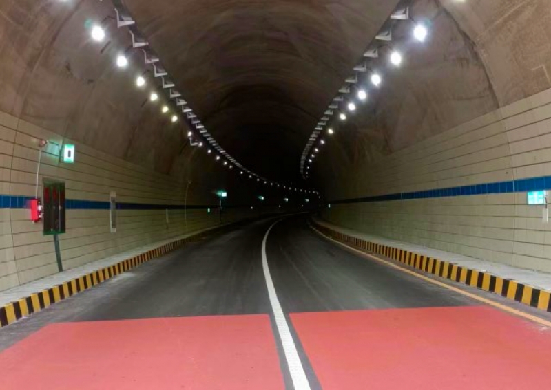 LED Tunnel Light